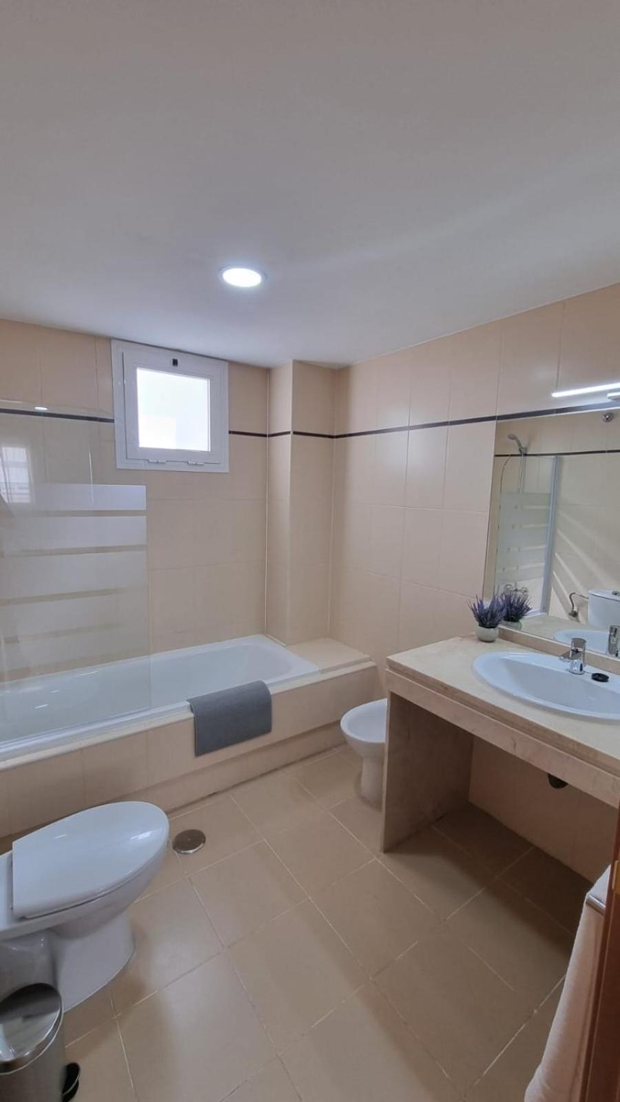 Moderno Apartamento 3 Dormitorios, Garaje Y Piscina La Algaba Exterior foto