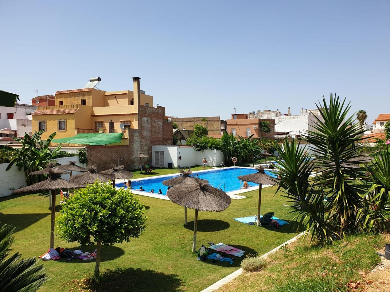 Moderno Apartamento 3 Dormitorios, Garaje Y Piscina La Algaba Exterior foto
